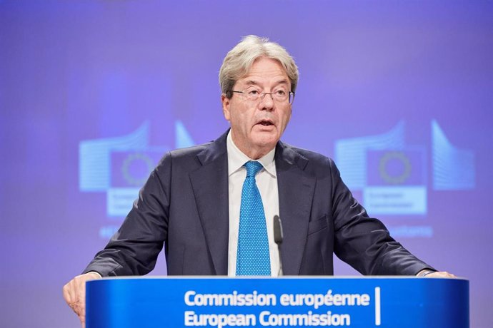 HANDOUT - 28 September 2020, Belgium, Brussels: European Commissioner Paolo Gentiloni speaks at a press conference on the Customs Union Action Plan. Photo: Claudio Centonze/European Commission/dpa - ATTENTION: editorial use only and only if the credit m