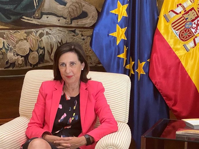La ministra de Defensa, Margarita Robles, durante una entrevista con Europa Press, en Madrid, (España), a 17 de agosto de 2020.