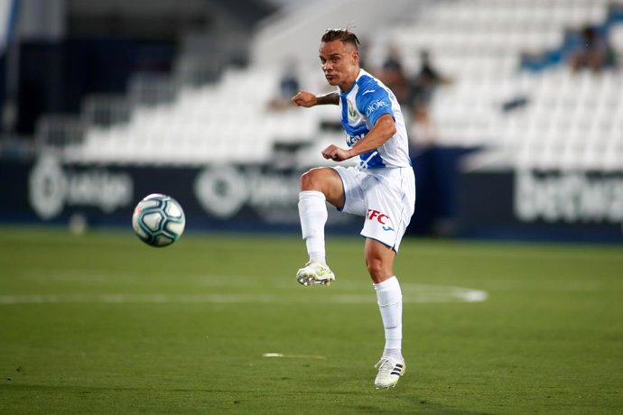 Fútbol.- El Valladolid ficha tres temporadas al centrocampista Roque Mesa