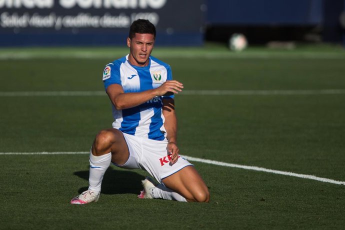 AMP.- Fútbol.- Los argentinos Guido Carrillo y Emiliano Rigoni, décimo y undécim