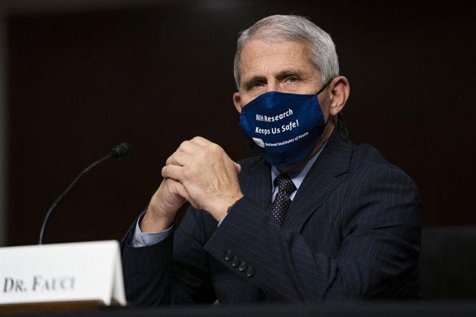EEUU.- Fauci alerta de que Trump podría tener una recaída pese a su "buen aspect