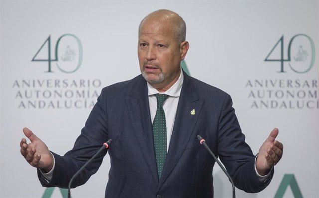 El consejero de Educación y Deporte, Javier Imbroda