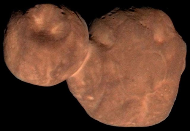 Arrokoth, antes conocido como Ultima Thule, y antes como 2014MU69