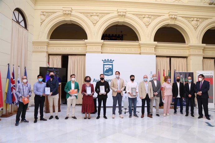 Premiados de la Muestra de Jóvenes Intérpretes MálagaCrea, en el Patio del Ayntamiento de Málaga