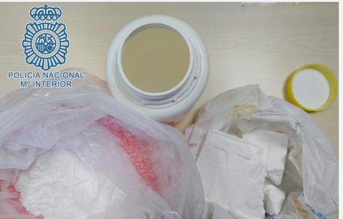 Droga intervenida en un piso de una de las céntricas calles de Sevilla