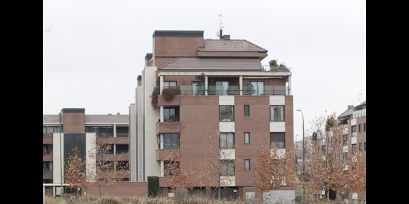 4. Aliseda devolverá el 10% del valor de la vivienda adquirida a sus clientes si el precio baja en tres meses