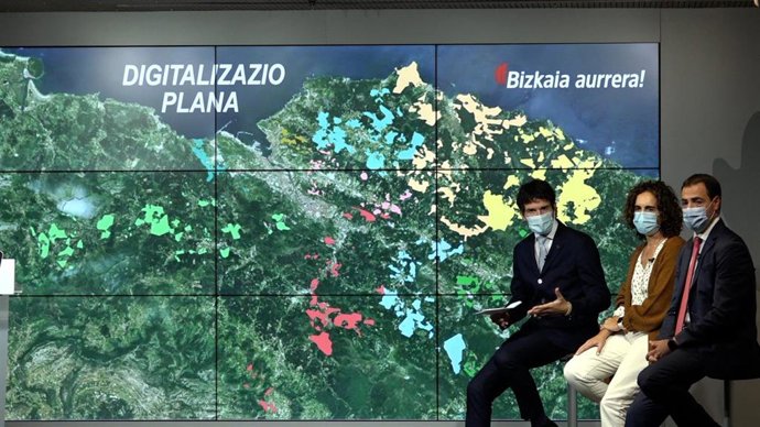 Unai Rementeria, Ibone Bengoetxea e Imanol Pradales