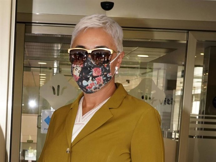 Ana María Aldón ha puesto rumbo a su Cádiz natal cuando se ha enterado del ictus sufrido por su hermano