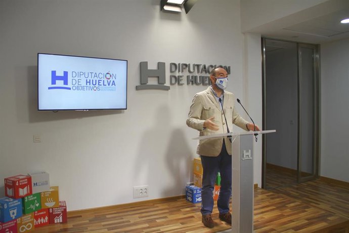 El portavoz del grupo socialista en la Diputación, Pepe Fernández. 