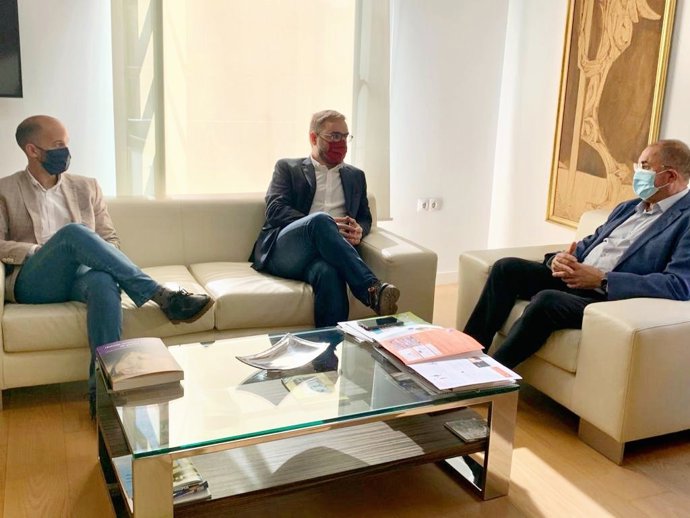 Los alcaldes de Lorca y Totana, durante la reunión