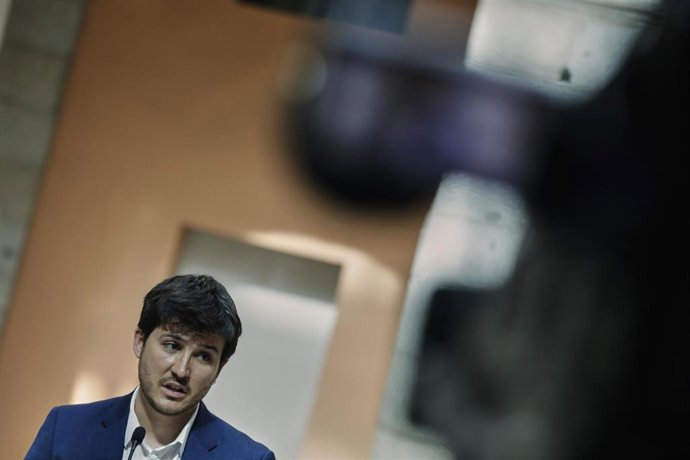 El portavoz de Más Madrid en la Asamblea de Madrid, Pablo Gómez Perpiny