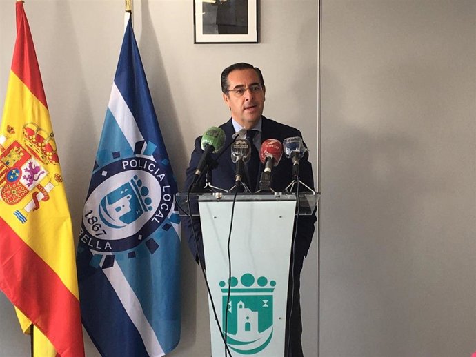 El secretario general de Interior de la Junta de Andalucía, Miguel Briones, en rueda de prensa