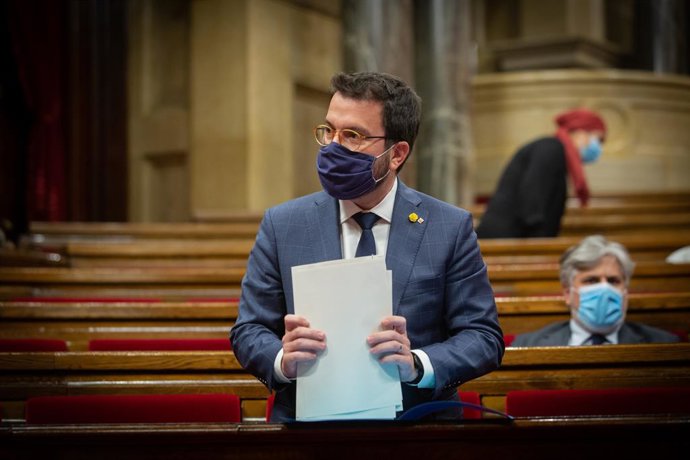 El vicepresident en funcions de president de la Generalitat, Pere Aragons, en el ple monogrfic del Parlament sobre la situació sanitria del coronavirus.