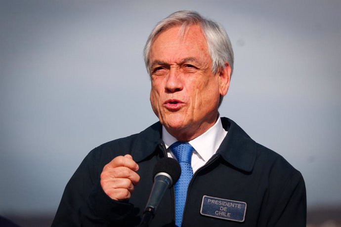 Chile.- Piñera llama a la paz a un año del inicio de la crisis política y social