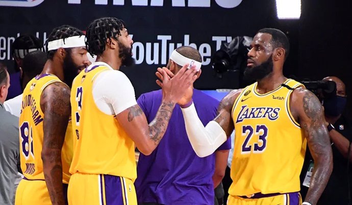 Baloncesto/NBA.- Los Lakers rozan el anillo tras sumar su tercera victoria en la