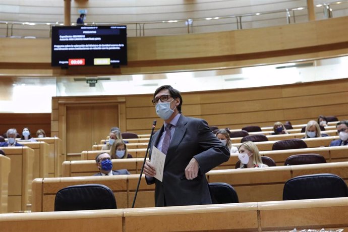 El ministro de Sanidad, Salvador Illa, interviene durante una sesión de control al Gobierno en la Cámara Alta, en Madrid (España), a 6 de octubre de 2020.