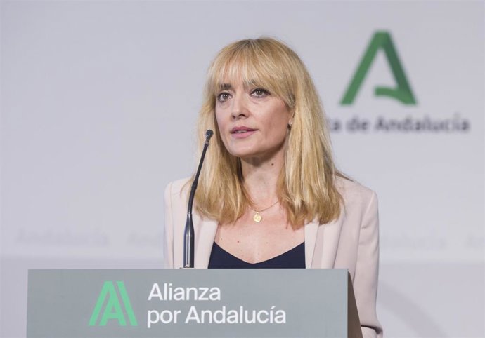 La secretaria general de UGT-Andalucía, Carmen Castilla, durante su intervención en la firma del Acuerdo para la Reactivación Económica y Social de Andalucía 