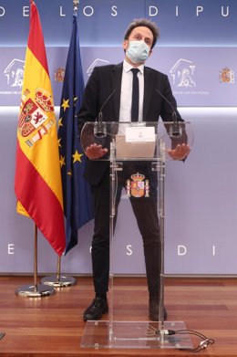 El portavoz adjunto de Ciudadanos en el Congreso, Edmundo Bal, interviene en una rueda de prensa en el Congreso
