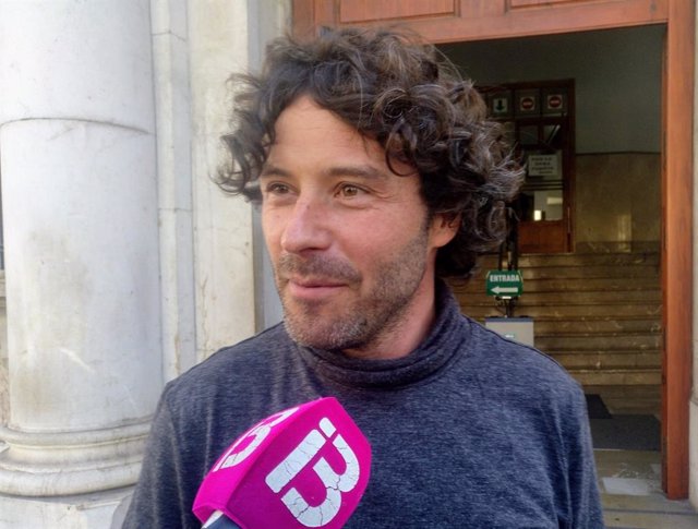 El exjefe de campaña de MÉS per Mallorca, Jaume Garau, frente al Juzgado.