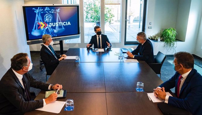 El líder del PP, Pablo Casado, se reúne con exministros de Justicia del PP, Ángel Acebes, José María Michavila, Alberto Ruiz Gallardón y Rafael Catalá. En Madrid a 7 de octubre de 2020.