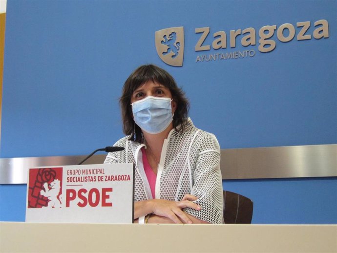 La  portavoz del grupo municipal del PSOE en el Ayuntamiento de Zaragoza, Lola Ranera