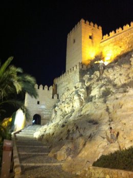 Conjunto Monumental de La Alcazaba de Almería visto de noche