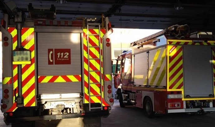 Almería.- Sucesos.- AMP.- Reabre la A-7 en Sorbas tras seis horas cortada por el incendio sin heridos de un autobús