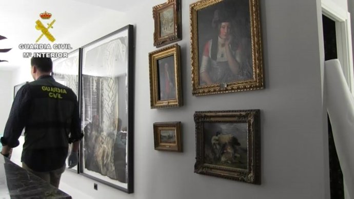La Guardia Civil recupera 474 obras desaparecidas del legado de Muñoz Ramonet
