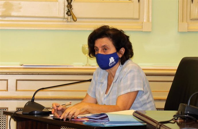 La consellera de Asuntos Sociales y Deportes, Fina Santiago.