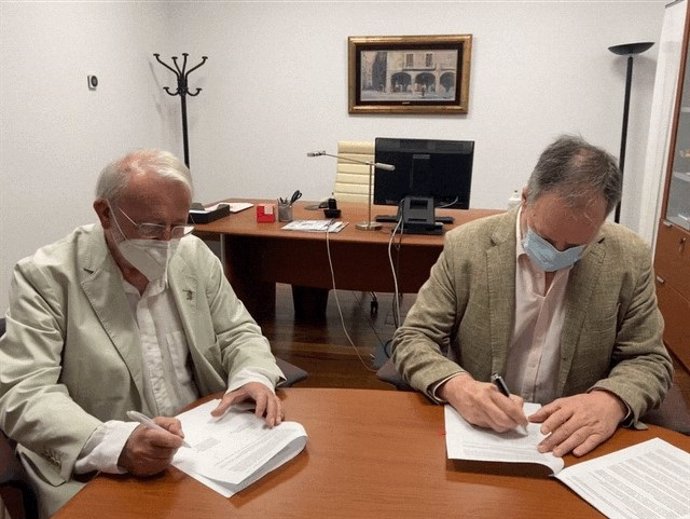 Dincat y la Unió Catalana d'Hospitals han firmado un convenio de colaboración para mejorar y dignificar la atención a las personas con discapacidad intelectual