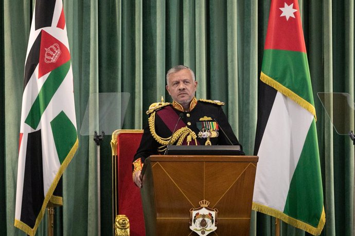 Jordania.- El rey de Jordania encarga la formación de Gobierno al asesor de la C
