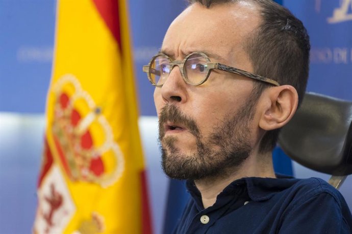 El portavoz de Unidas Podemos en el Congreso, Pablo Echenique, durante la rueda de prensa tras la reunión de la Junta de Portavoces, en Madrid (España), a 23 de junio de 2020.