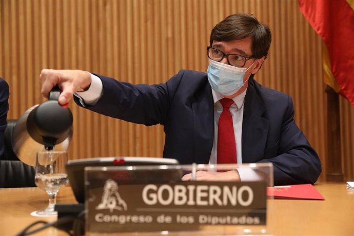 El ministro de Sanidad, Salvador Illa, durante la Comisión de Sanidad y Consumo del Congreso de los Diputados, en Madrid, (España), a 8 de octubre de 2020. 
