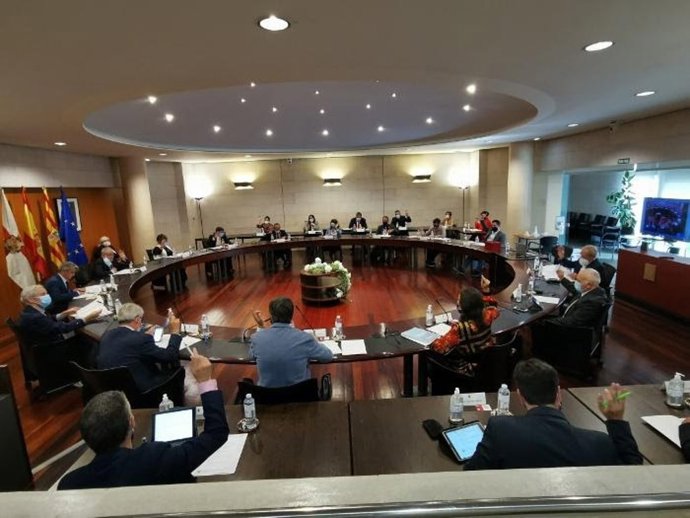 La DPH destina más de 1,3 millones de euros para que los ayuntamientos puedan contratar servicios municipales.