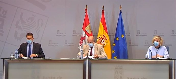 De izquierda a derecha: Ángel Ibáñez, Francisco Igea y Verónica Casado comparecen en rueda de prensa tras la reunión del Consejo de Gobierno.