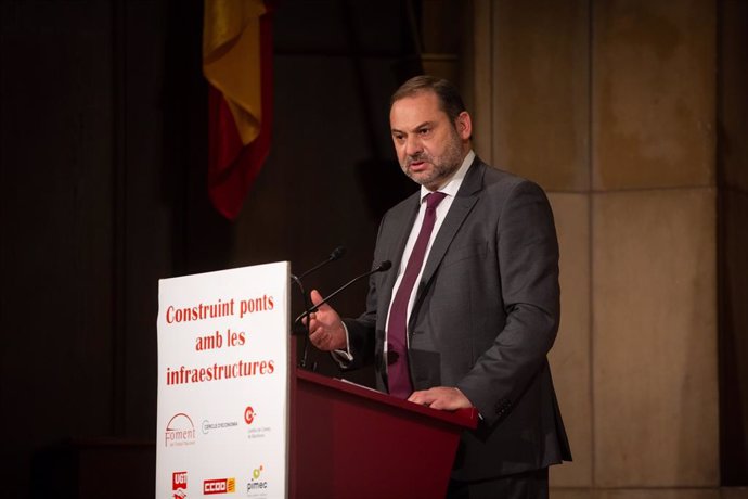 El ministre de Transport, Mobilitat i Agenda Urbana, José Luis Ábalos, en la jornada de Foment del Treball 'Construint ponts amb les infraestructures'. Barcelona, Catalunta (Espanya), 8 d'octubre del 2020.