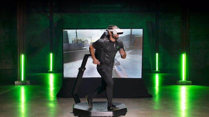 Omni One, el dispositivo que permite mover todo el cuerpo en la Realidad Virtual