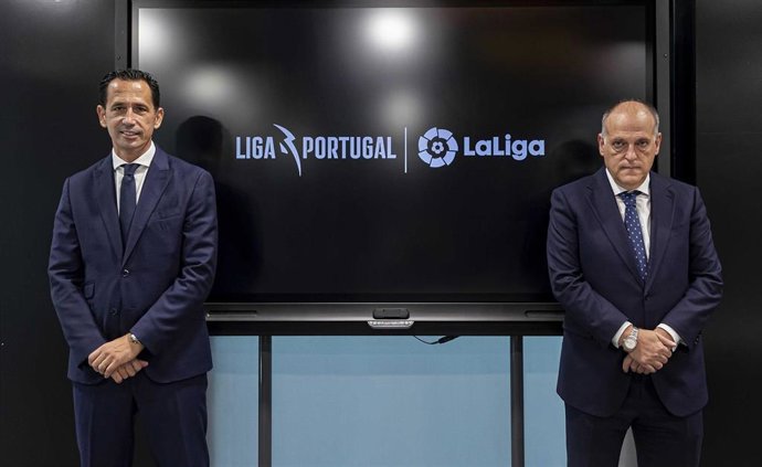 Los presidentes de Liga Portugal, Pedro Proena, y de LaLiga, Javier Tebas