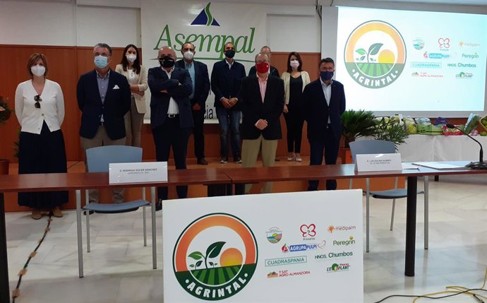 Almería.- Una nueva asociación agrupa a las empresas agroalimentarias de agricul