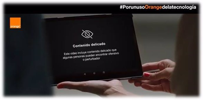 Campaña #PorunusoOrangedelatecnología de seguridad en Internet dirigida a padres e hijos