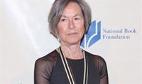 Louise Glück, Premio Nobel de Literatura, a la academia sueca: "De verdad que necesito un café ahora"