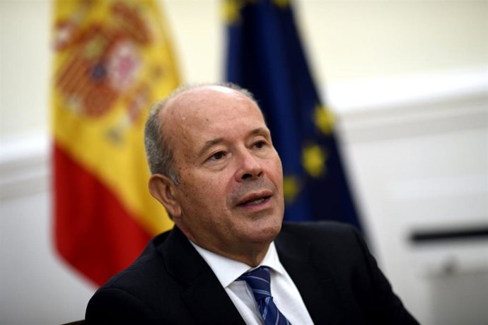 El ministro de Justicia, Juan Carlos Campo, en su despacho en el Ministerio, en Madrid (España), foto de archivo