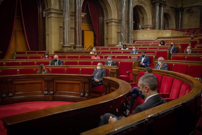 Ambiente en el Debate de Política General (DPG) en el Parlament, en Barcelona, Catalunya (España), a 16 de septiembre de 2020. Durante el plenario, Torra explica la senda que quiere transitar su Ejecutivo en el próximo curso.
