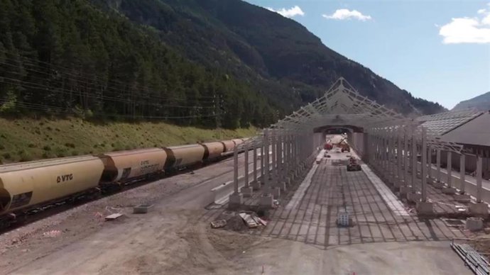 Playa de vías de la estación de Canfranc (Huesca).