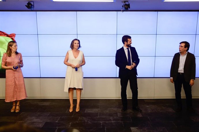 La vicesecretaria de Política Social del PP, Ana Pastor, la portavoz en el Congreso, Cuca Gamarra, el presidente del PP, Pablo Casado, y el alcalde de Madrid José Luis Martínez-Almeida, en Junta Directiva Nacional del PP. Madrid, a 20 de agosto de 2020.