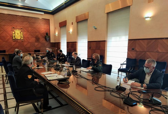 Reunión del centro de coordinación con motivo de los días en torno al puente del Pilar.