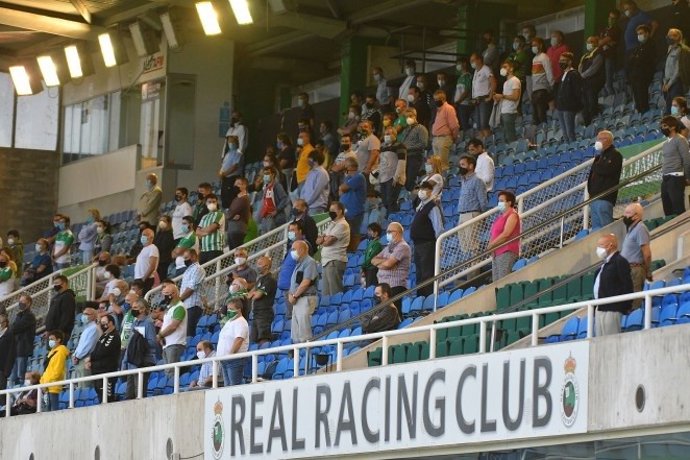 Los Campos de Sport solo podrán acoger mil espectadores en el partido del Racing ante el Alavés B