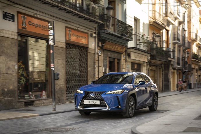 Imagen del nuevo UX 300e de Lexus.