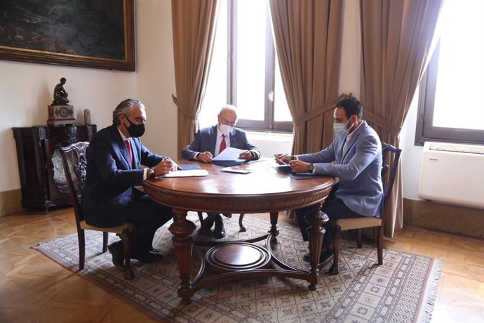 El Ayuntamiento De Málaga Informa: Ayuntamiento, Aehcos Y Mahos Se Alían Para Avanzar En La Implantación De Un Sistema De Test Rápidos Para La Detección Temprana De La Covid 19