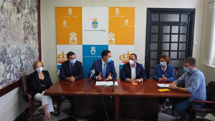 Celis con el alcalde de Lebrija